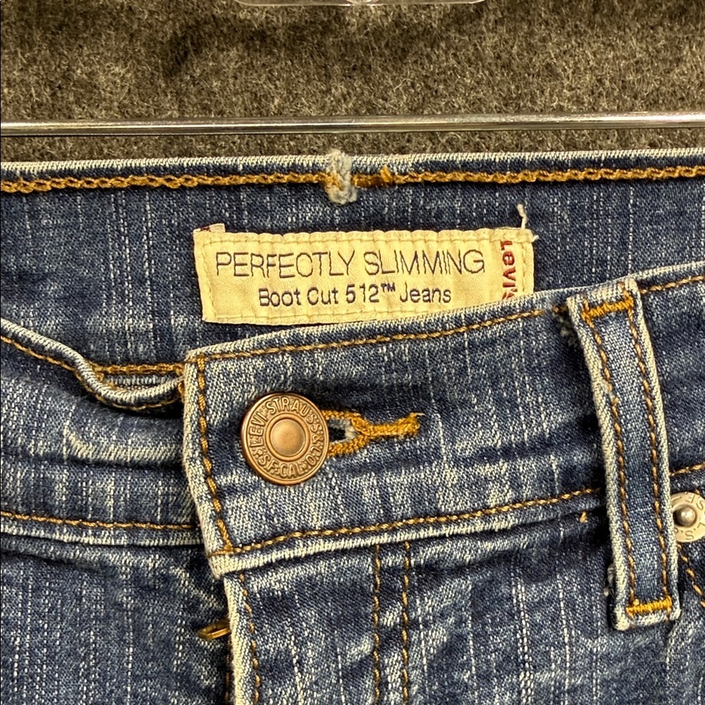 Levi's Classic Blue Flare Jeans - Picture 2 of 7